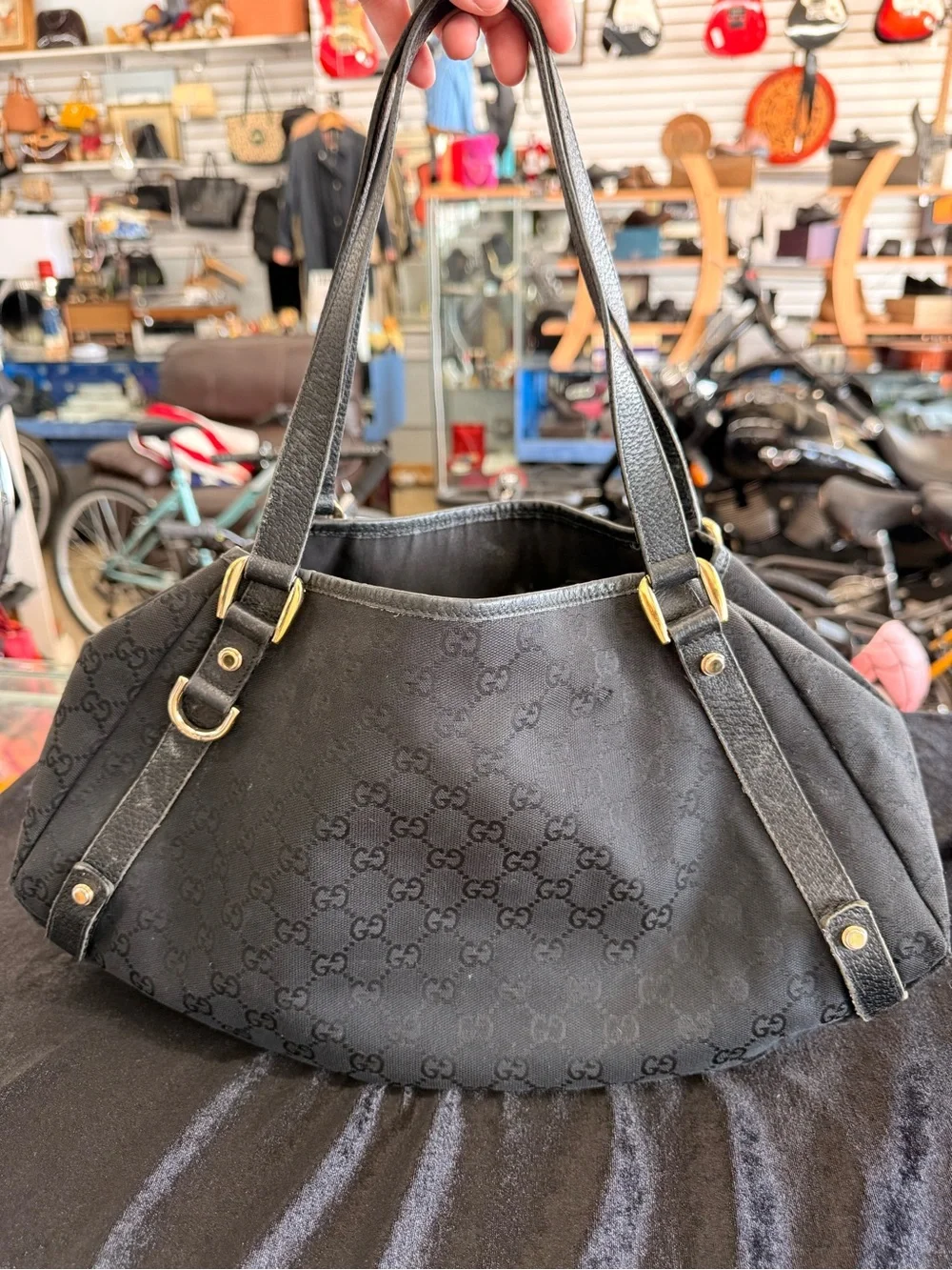 Gucci gg canvas